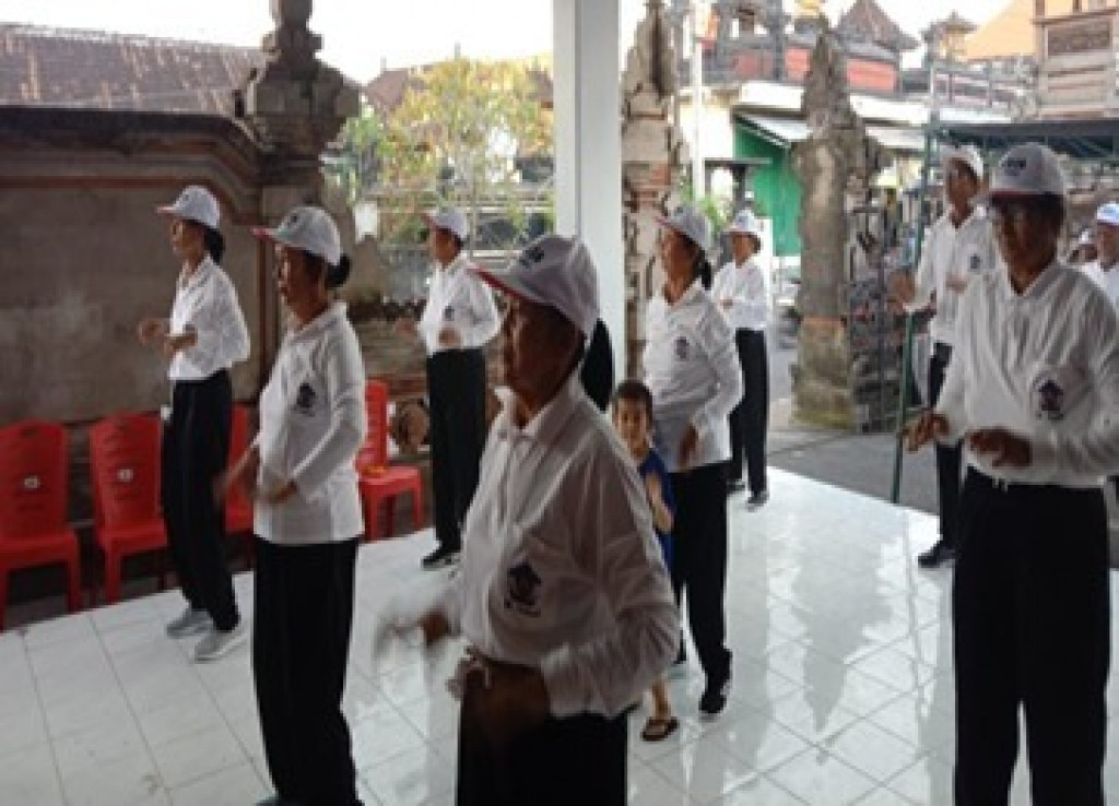 Kegiatan Posyandu Lansia di Banjar Dukuh, Desa Dalung